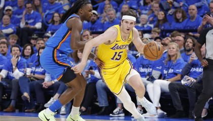 灾难级表现！里夫斯16中3 或损失千万美元大合同